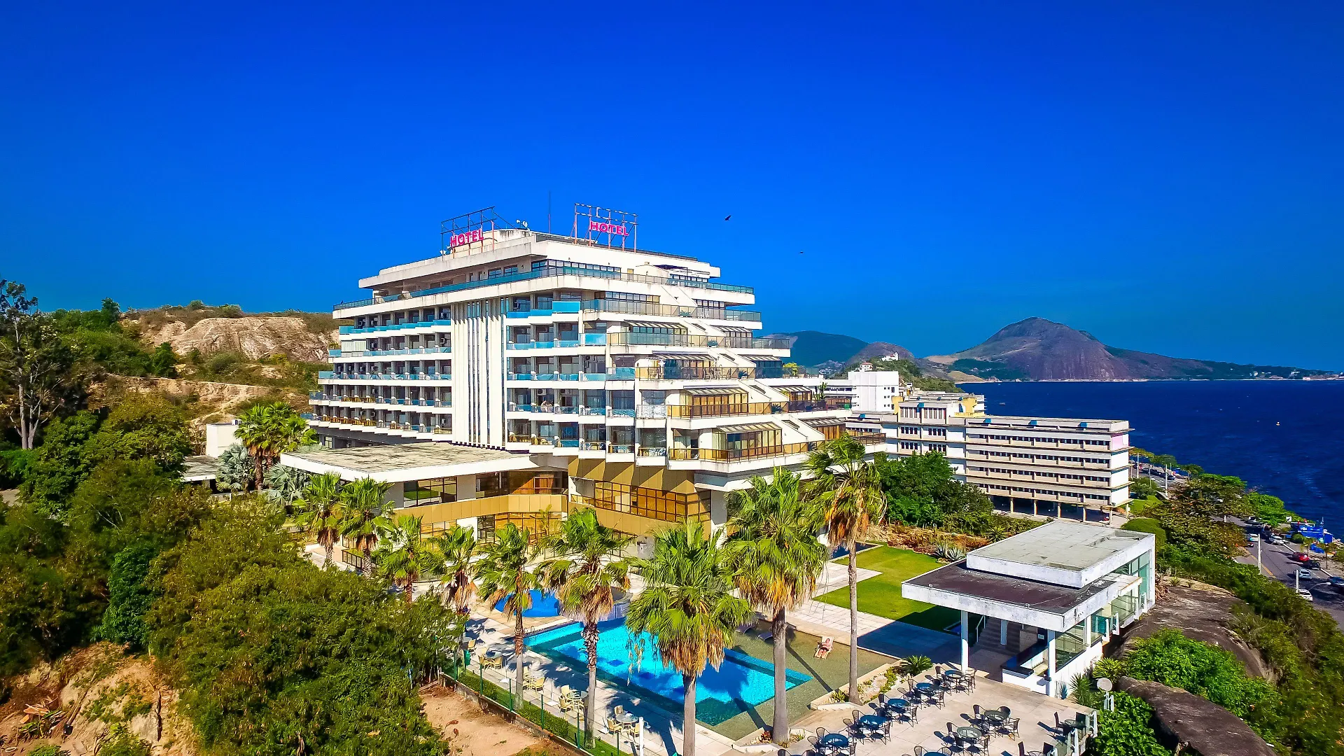 Fachada do Hotel Orizzonte Niterói by Atlantica vista do alto
